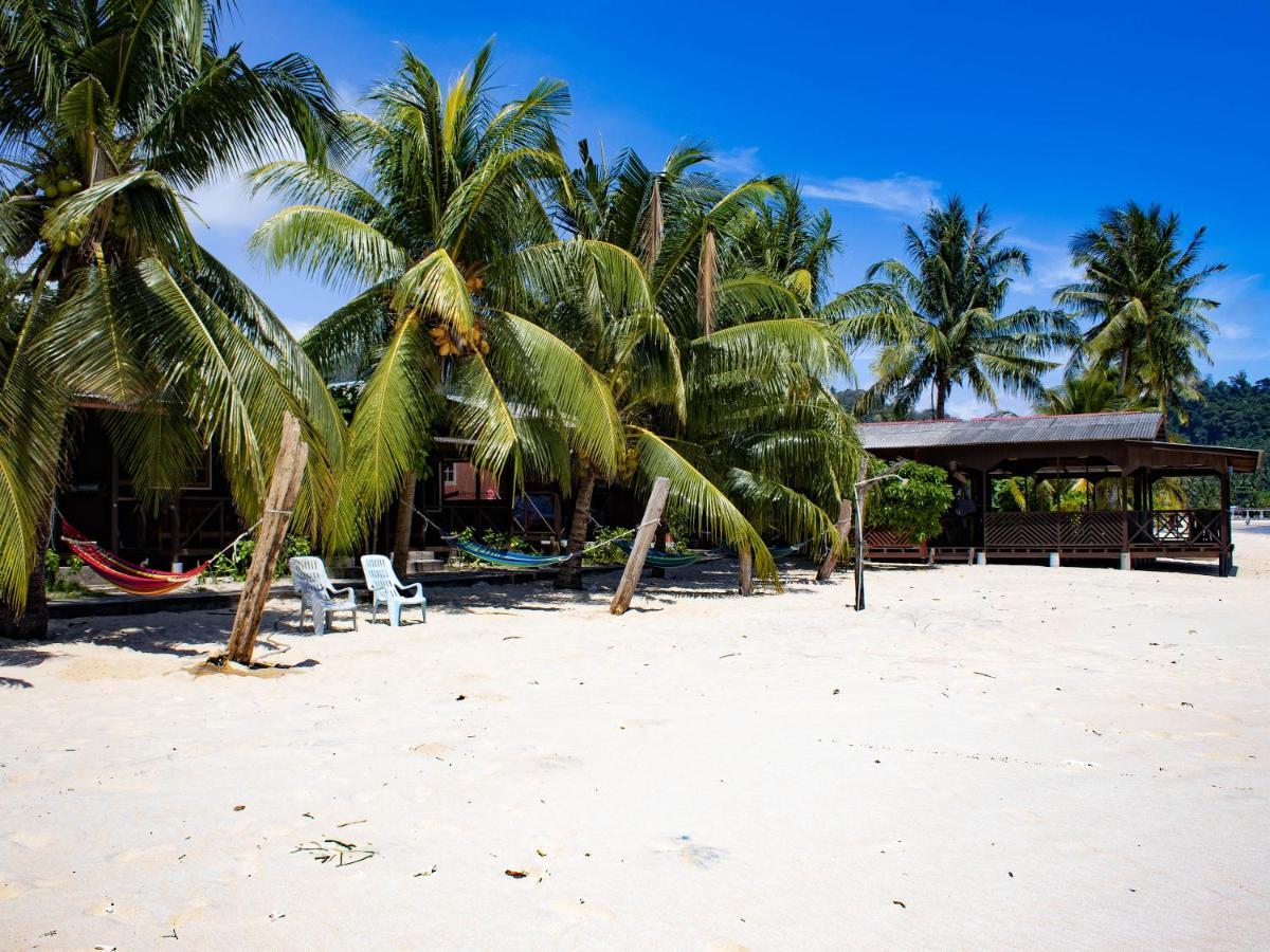 Hotel Bushman Tioman Kampong Juara Exterior foto