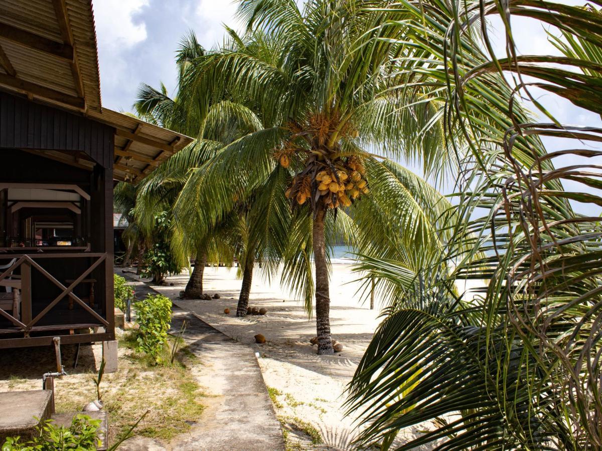 Hotel Bushman Tioman Kampong Juara Exterior foto