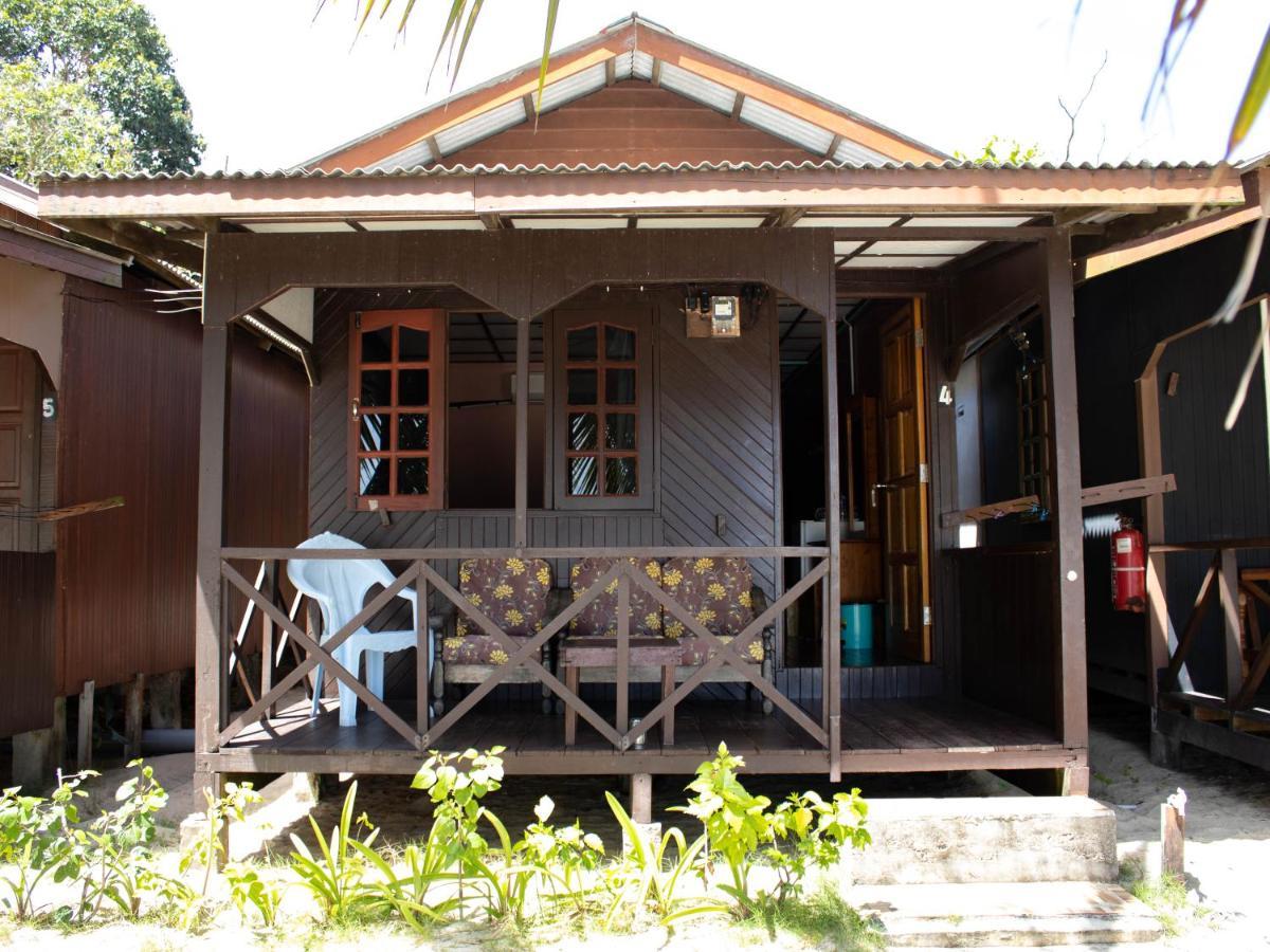 Hotel Bushman Tioman Kampong Juara Exterior foto