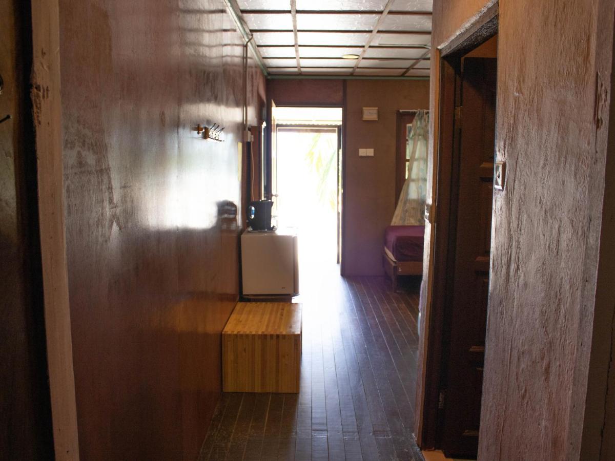 Hotel Bushman Tioman Kampong Juara Exterior foto