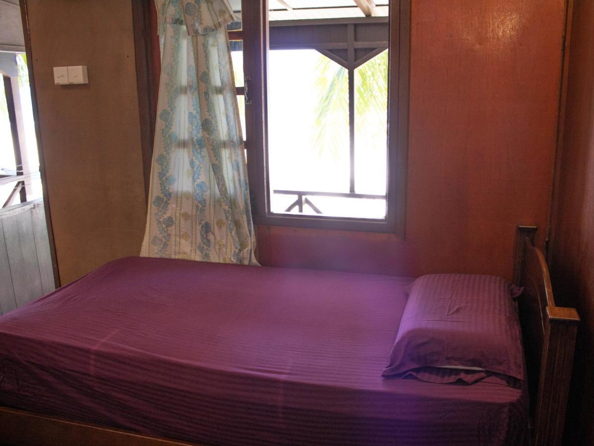 Hotel Bushman Tioman Kampong Juara Exterior foto