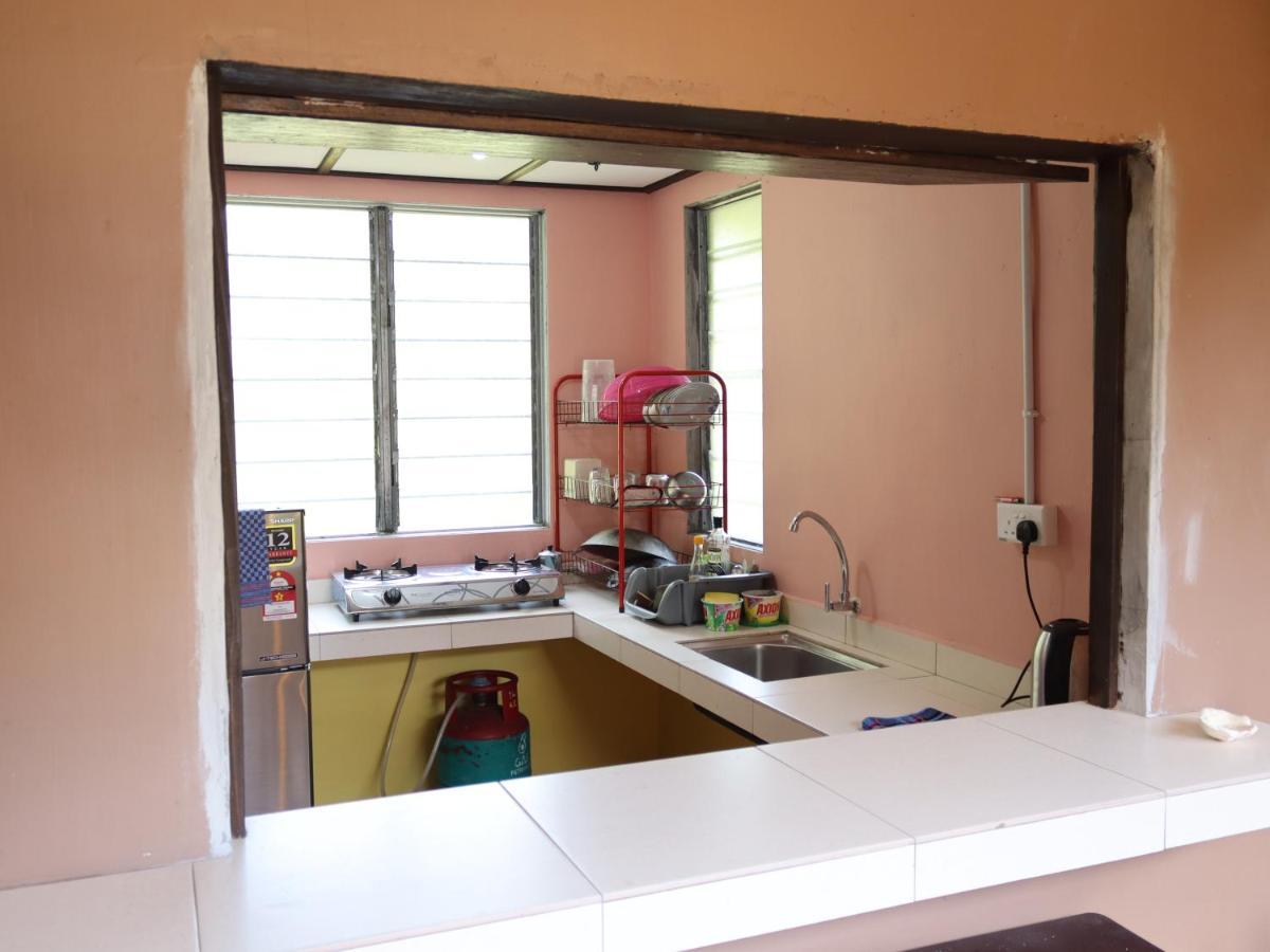 Hotel Bushman Tioman Kampong Juara Exterior foto