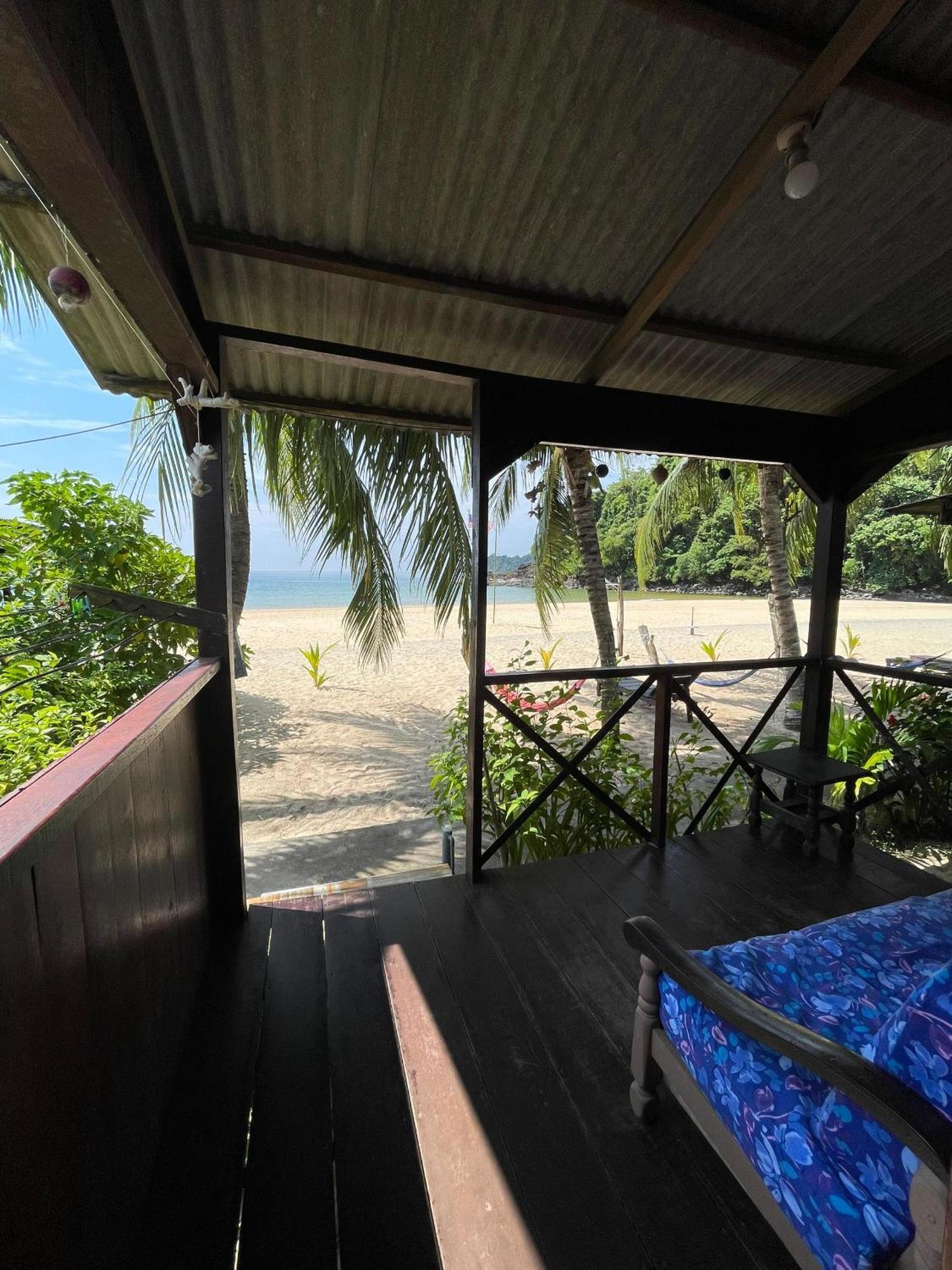 Hotel Bushman Tioman Kampong Juara Exterior foto